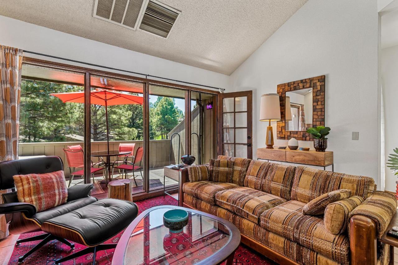 깃대 Delightful 1 Bdrm Country Club Retreat With Mt Elden Views! 빌라 외부 사진