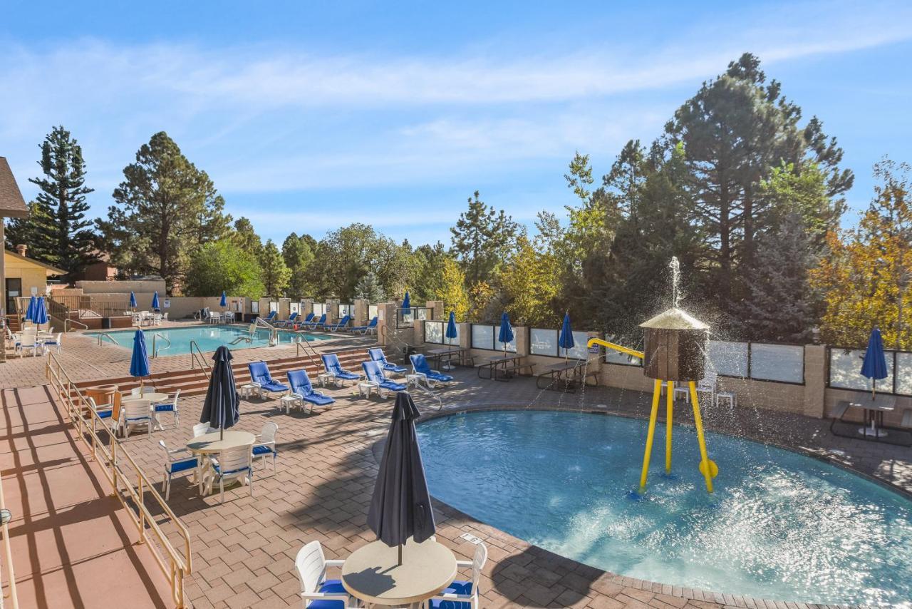 깃대 Delightful 1 Bdrm Country Club Retreat With Mt Elden Views! 빌라 외부 사진