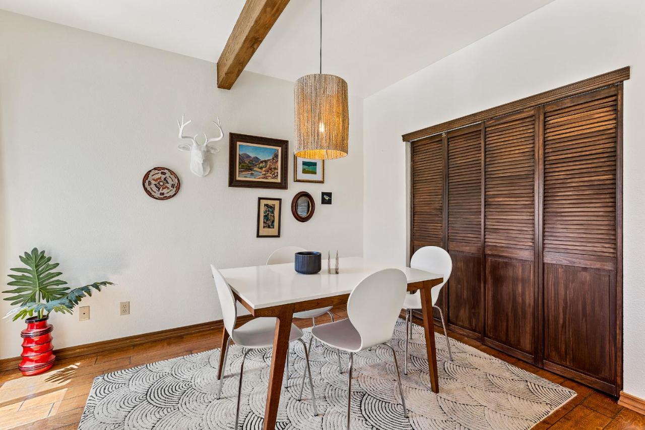 깃대 Delightful 1 Bdrm Country Club Retreat With Mt Elden Views! 빌라 외부 사진