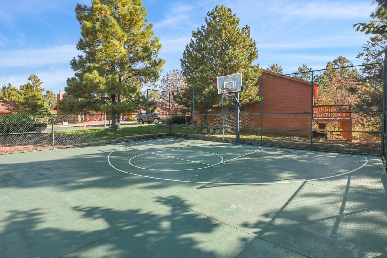 깃대 Delightful 1 Bdrm Country Club Retreat With Mt Elden Views! 빌라 외부 사진
