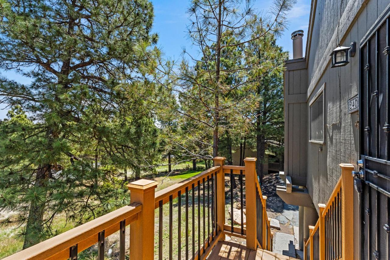 깃대 Delightful 1 Bdrm Country Club Retreat With Mt Elden Views! 빌라 외부 사진